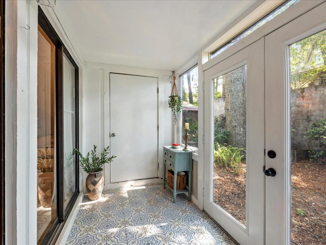 Artist'S Tower Townhome Just Renovated W Loft Γκέινσβιλ Εξωτερικό φωτογραφία