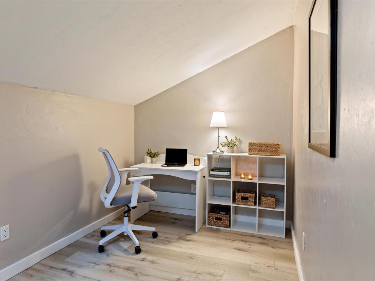 Artist'S Tower Townhome Just Renovated W Loft Γκέινσβιλ Εξωτερικό φωτογραφία